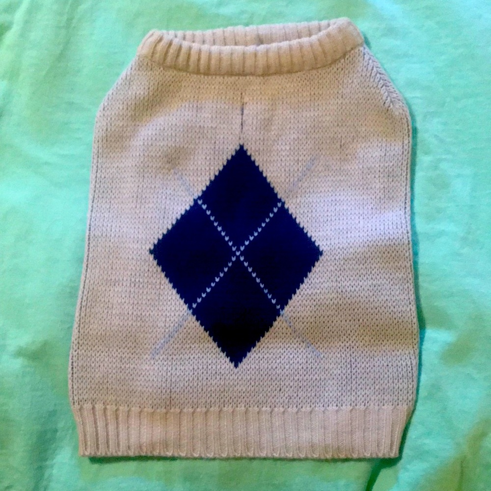 Companion Road pet fashion medium sweater for a dog